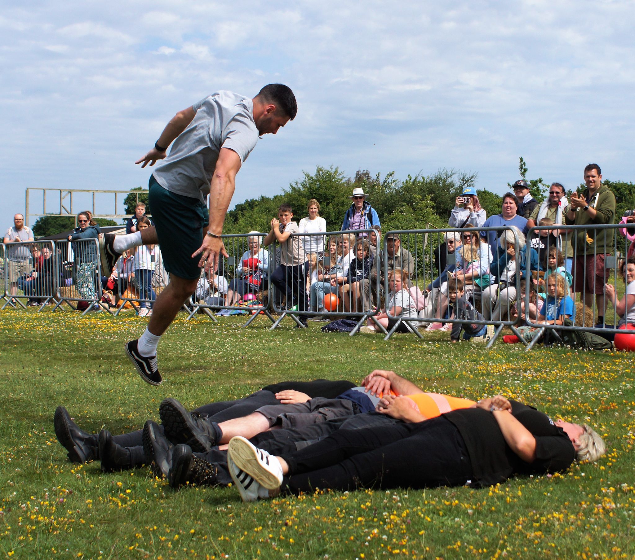 Parkour performers in dedicated arena
